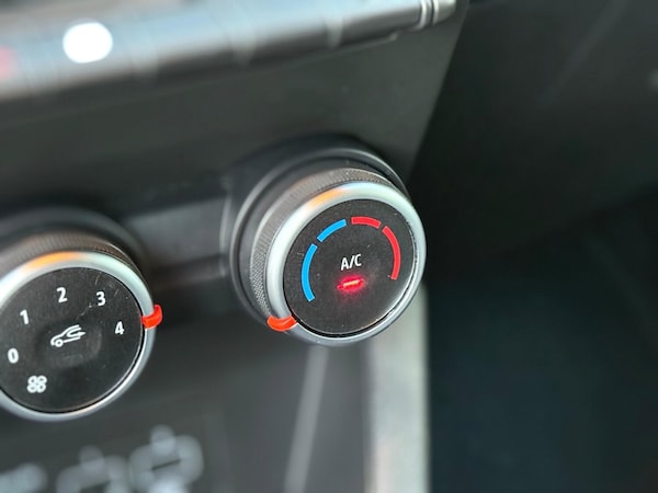 Used Renault Clio 2020 for sale - 76219241: Photo 8