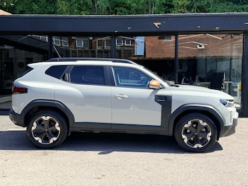 Used Dacia Duster 2024 for sale - 79536583: Photo
