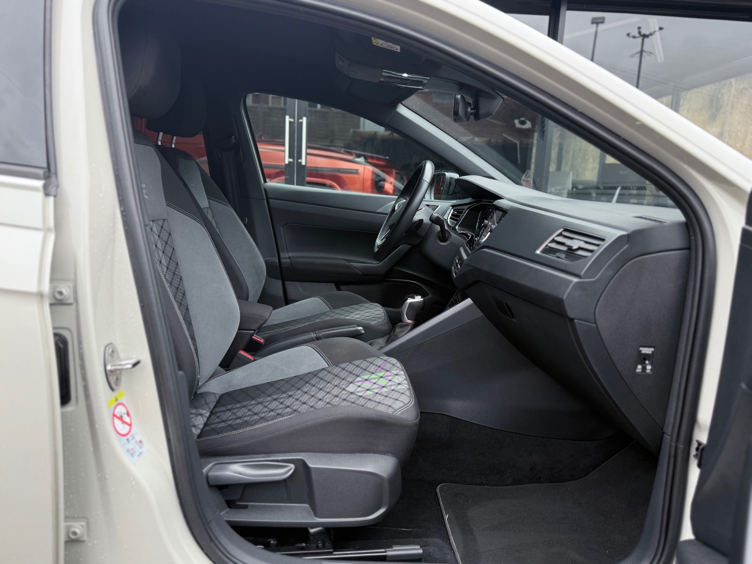 Used Volkswagen Taigo 2024 for sale - 76402007: Photo 10