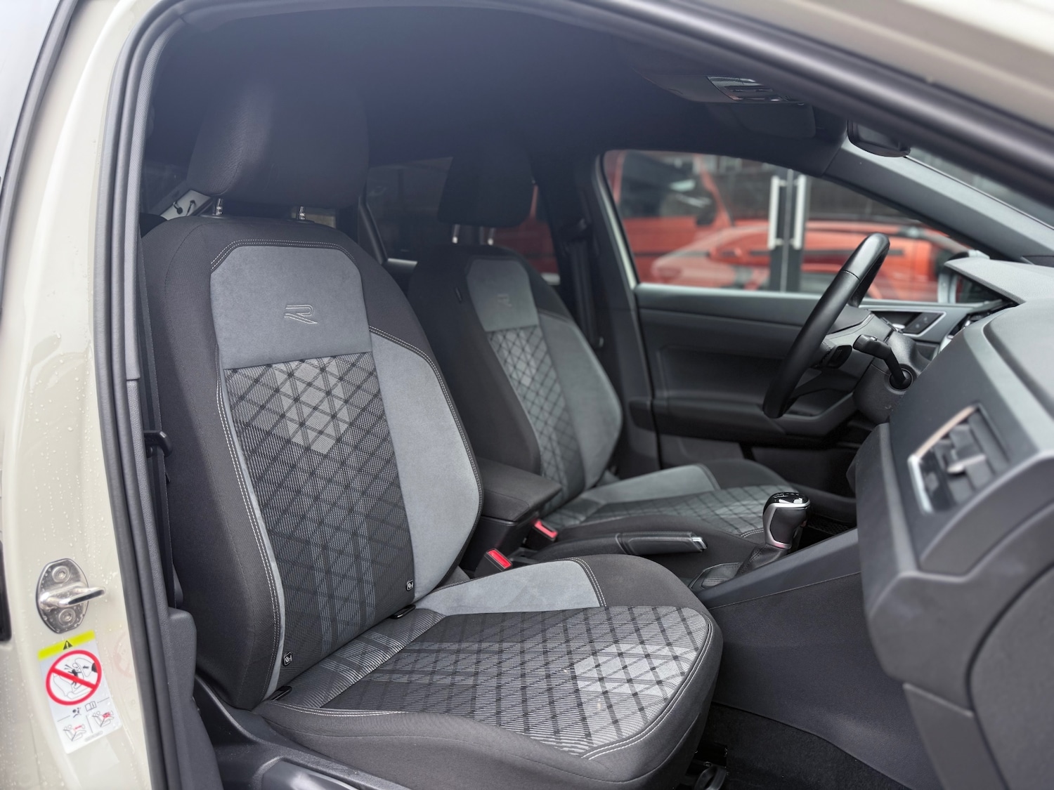 Used Volkswagen Taigo 2024 for sale - 76402007: Photo 11