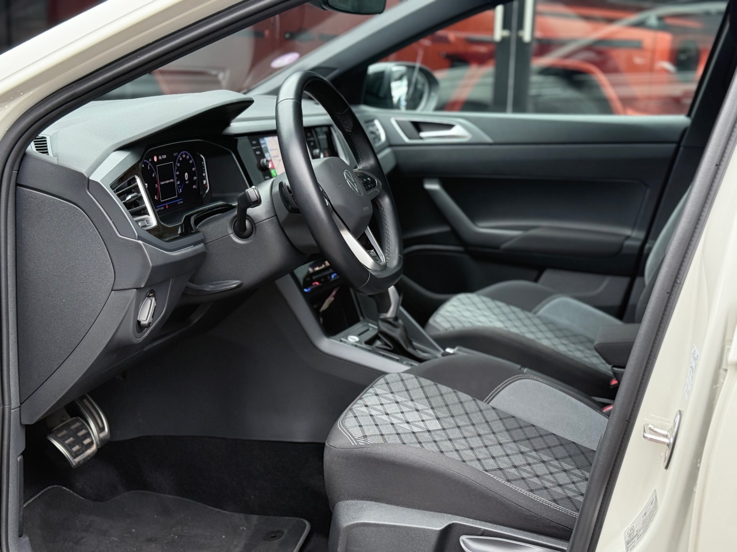 Used Volkswagen Taigo 2024 for sale - 76402007: Photo 24