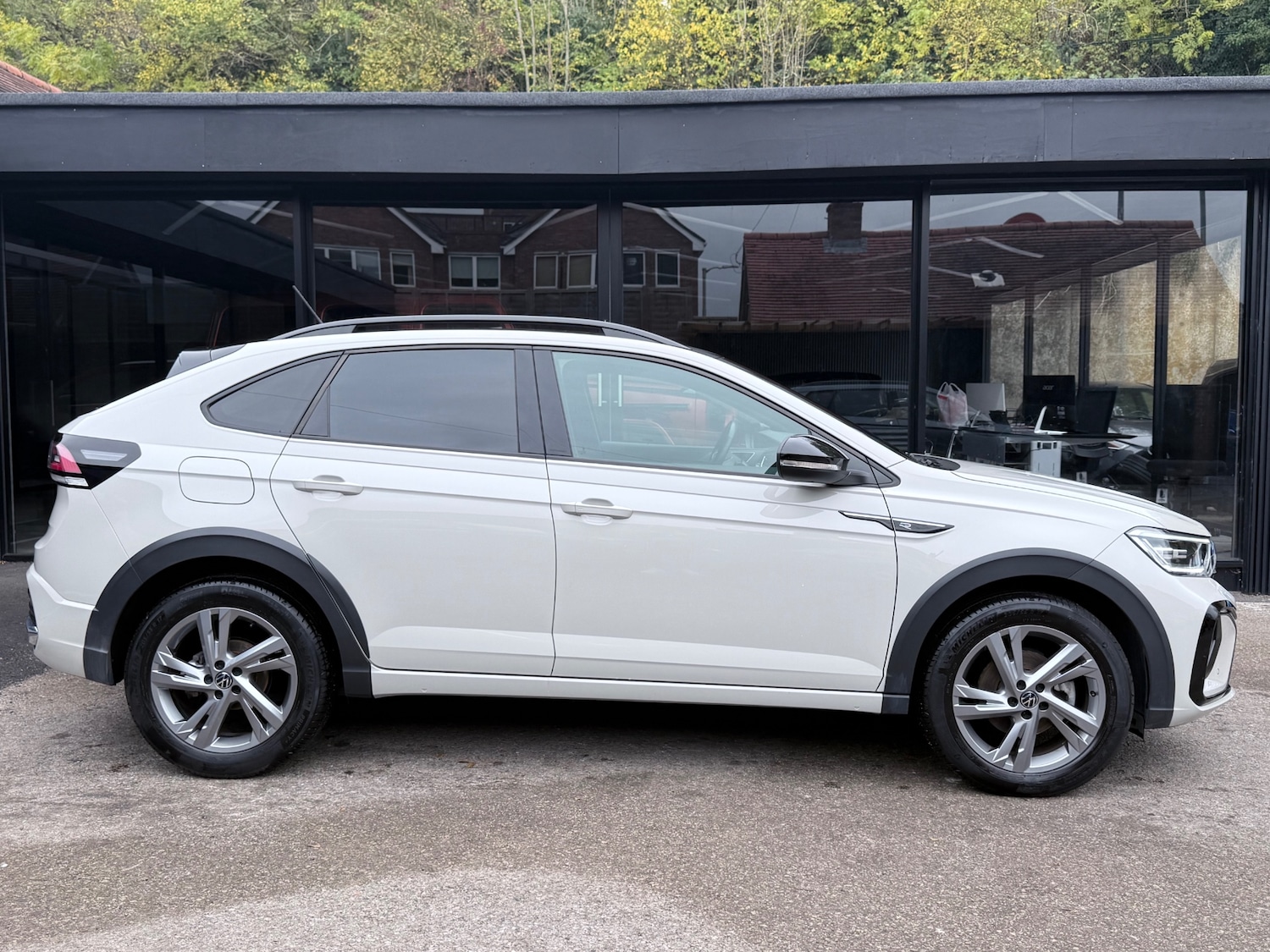 Used Volkswagen Taigo 2024 for sale - 76402007: Photo 4