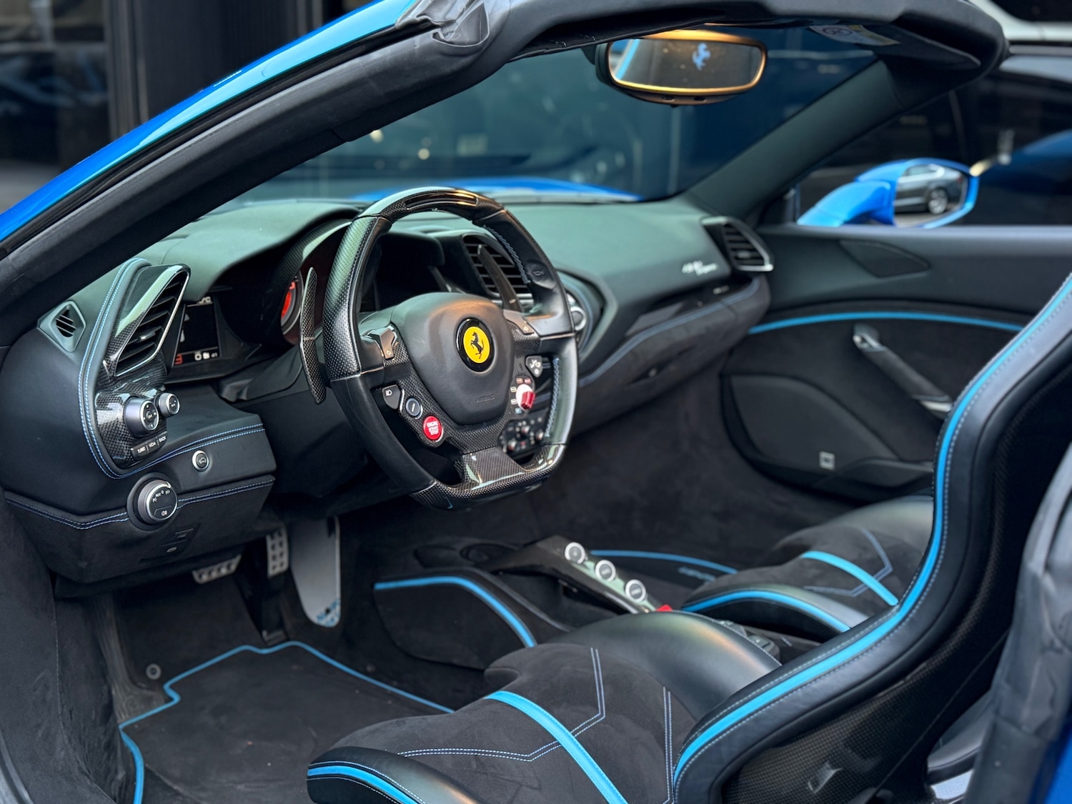 Used Ferrari 488 2018 for sale - 77025997: Photo 33