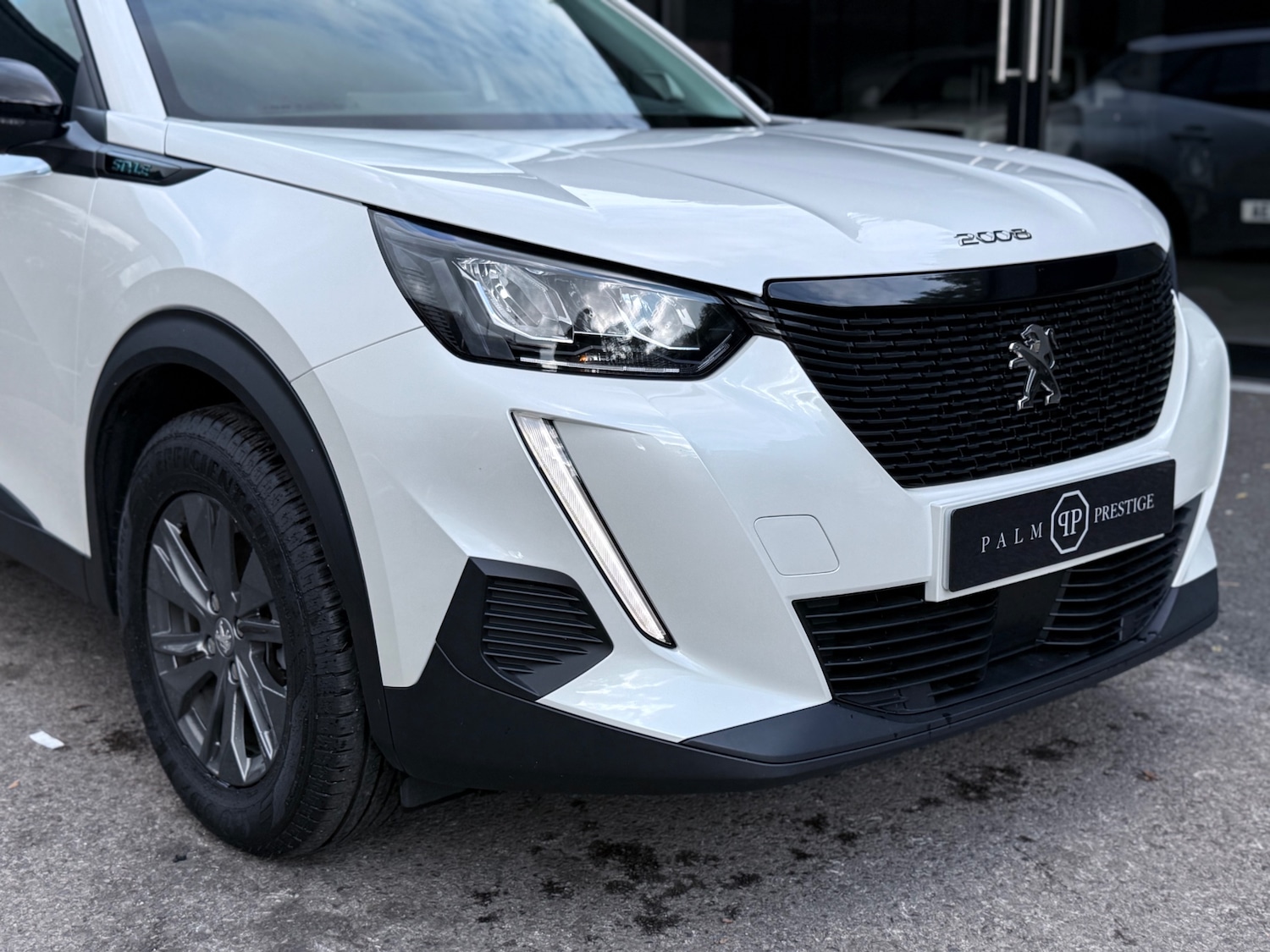 Used Peugeot 2008 for sale - 76091335: Photo 2