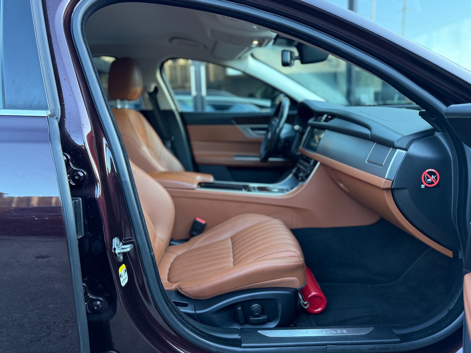 Used Jaguar XF 2017 for sale - 77088338: Photo 7