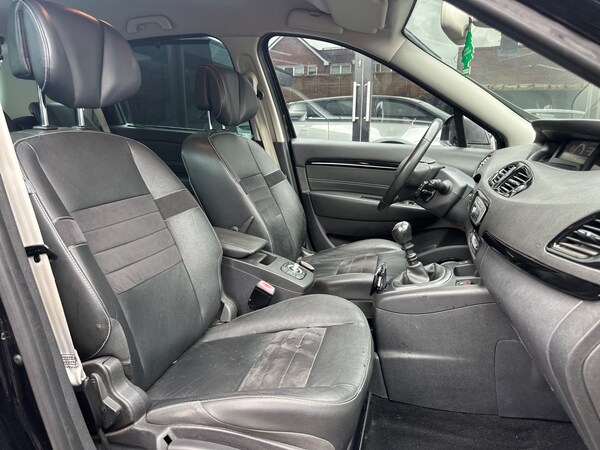 Used Renault Scenic for sale - 72342059: Photo 18