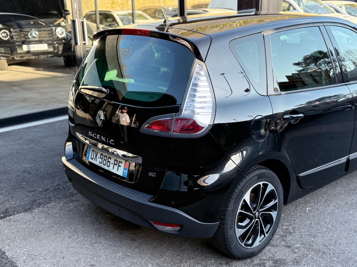 Vehicle 28