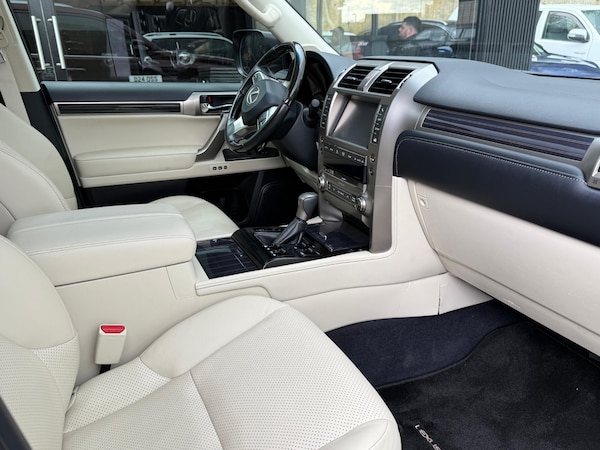 Used Lexus GX 2022 for sale - 74540006: Photo 8