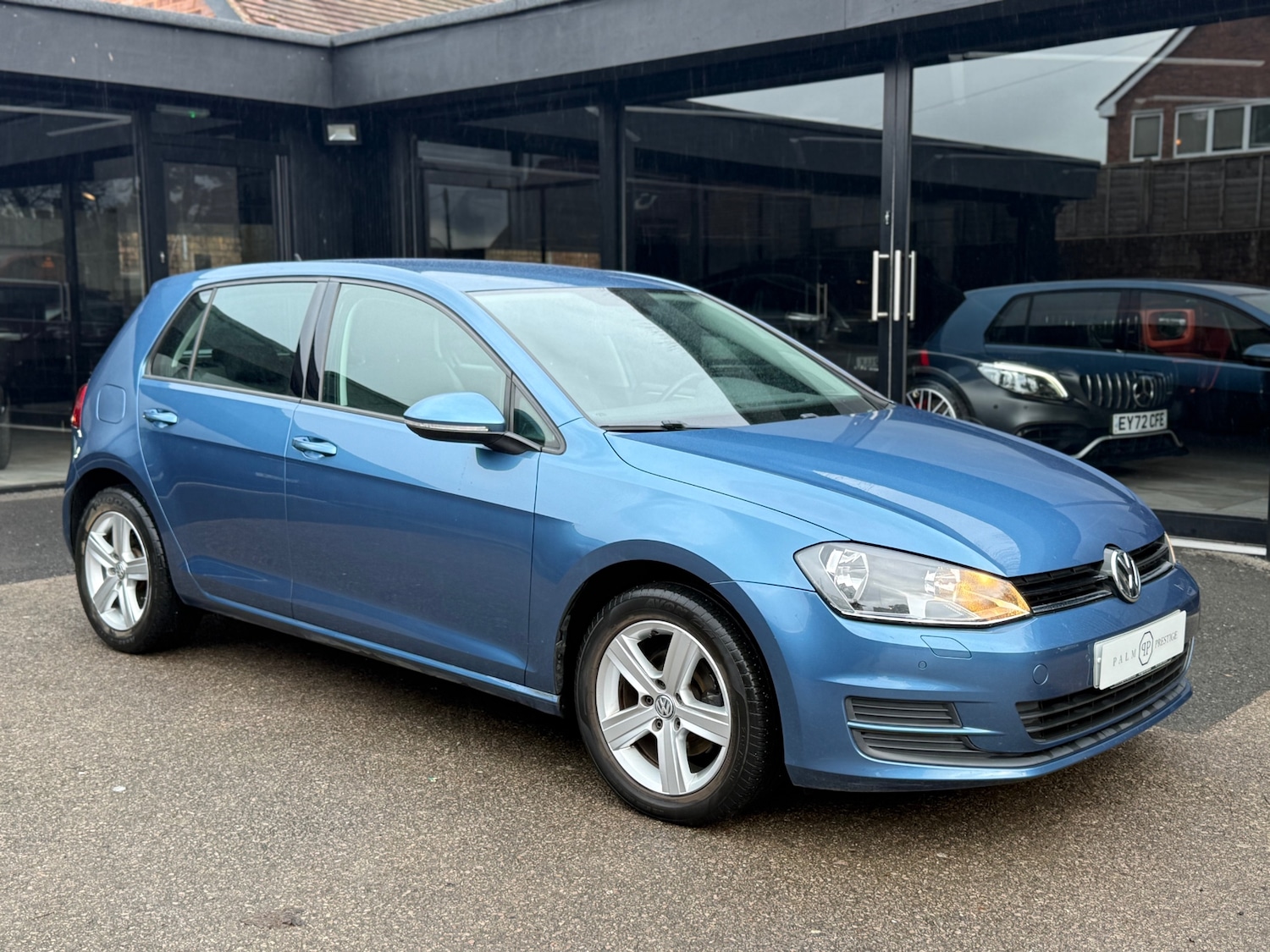 Used Volkswagen Golf 2014 for sale - 77545572: Photo 2