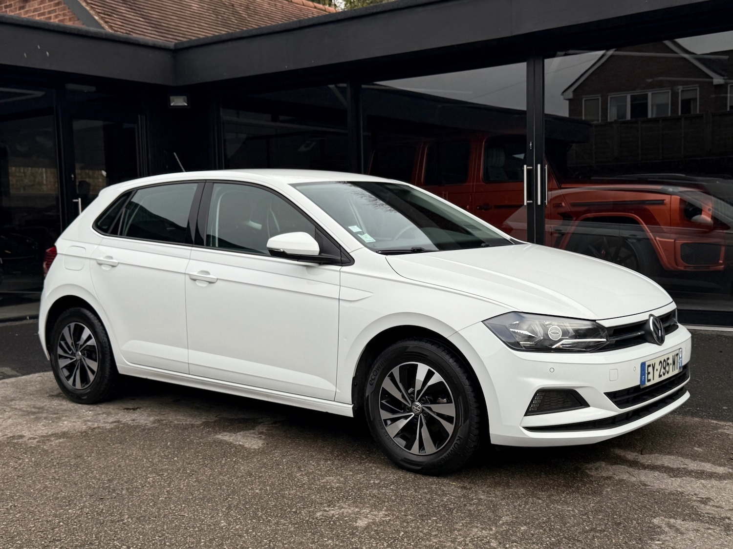 Used Volkswagen Polo 2018 for sale - 76517731: Photo 1