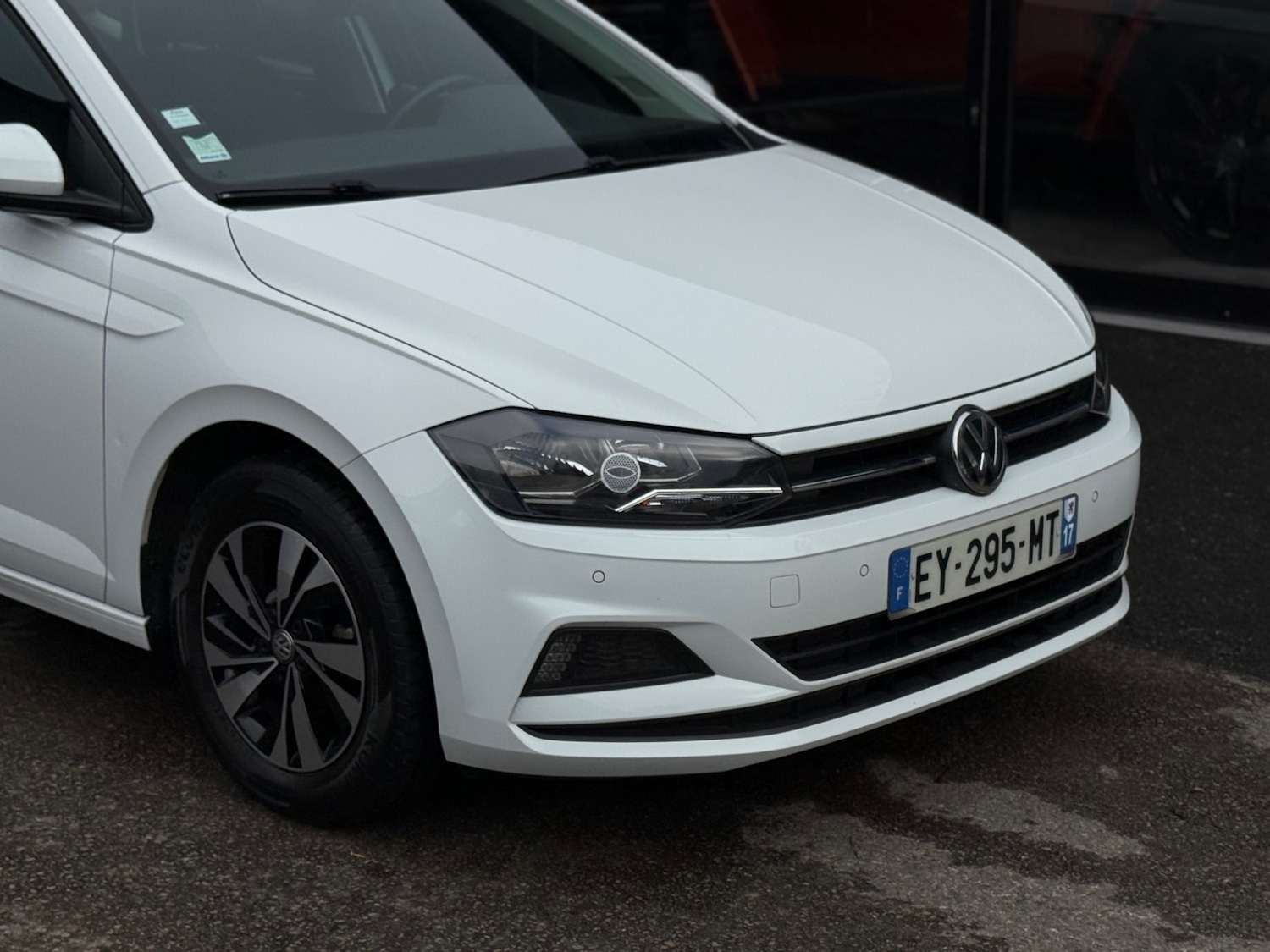 Used Volkswagen Polo 2018 for sale - 76517731: Photo 2