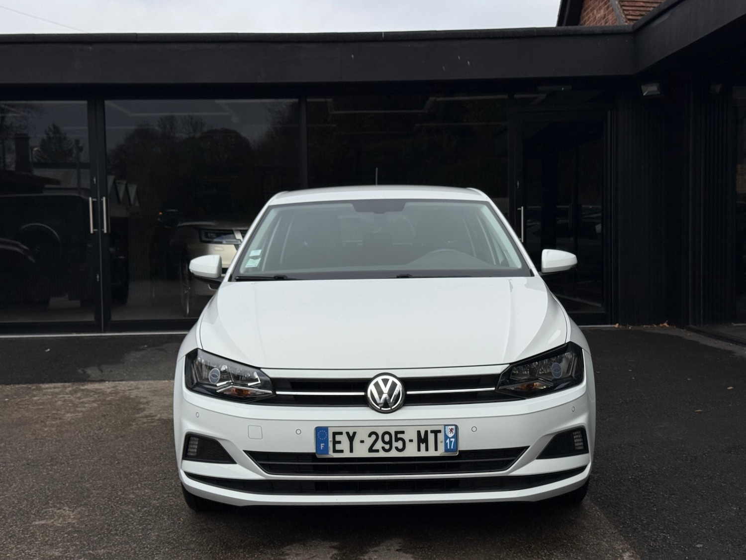 Used Volkswagen Polo 2018 for sale - 76517731: Photo 3