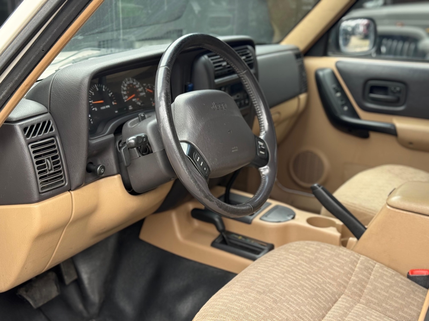 Used Jeep Cherokee 1998 for sale - 78124735: Photo 6