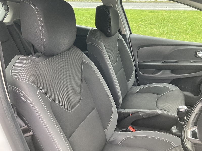 Used Renault Clio 2019 for sale - 77384728: Photo 13