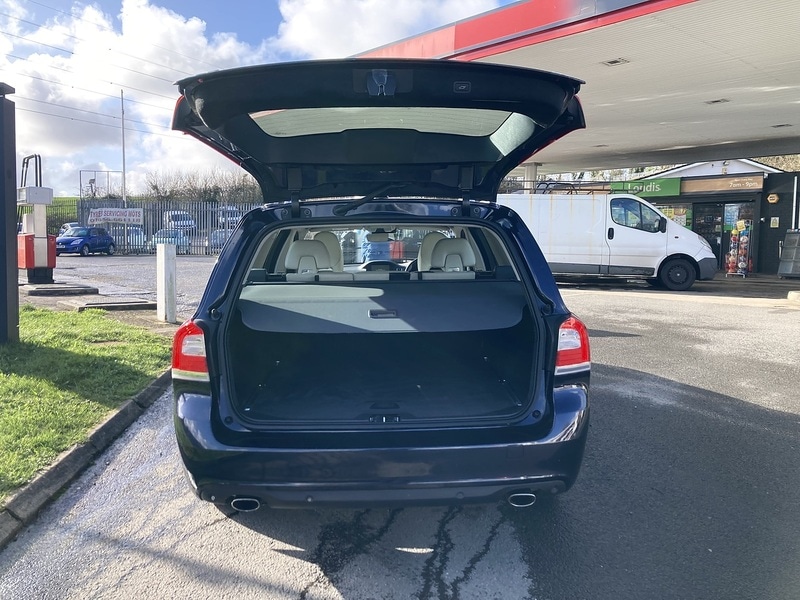 Used Volvo V70 2015 for sale - 77880593: Photo 23