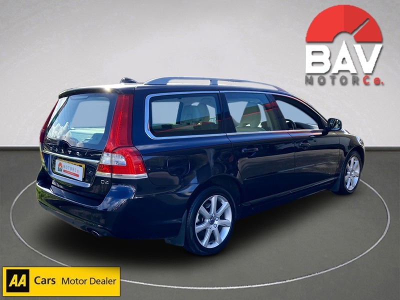 Used Volvo V70 2015 for sale - 77880593: Photo 6