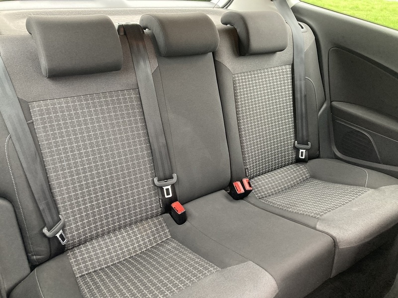 Used Volkswagen Polo 2015 for sale - 77850817: Photo 14