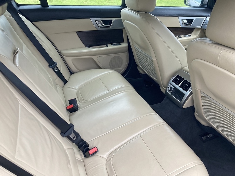 Used Jaguar XF 2012 for sale - 78040267: Photo 12