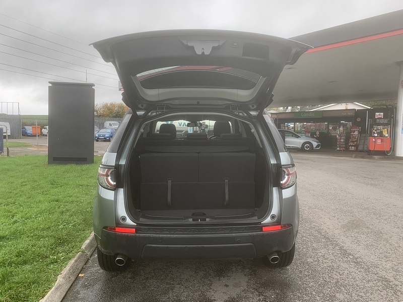 Used Land Rover Discovery Sport 2015 for sale - 77689232: Photo 24