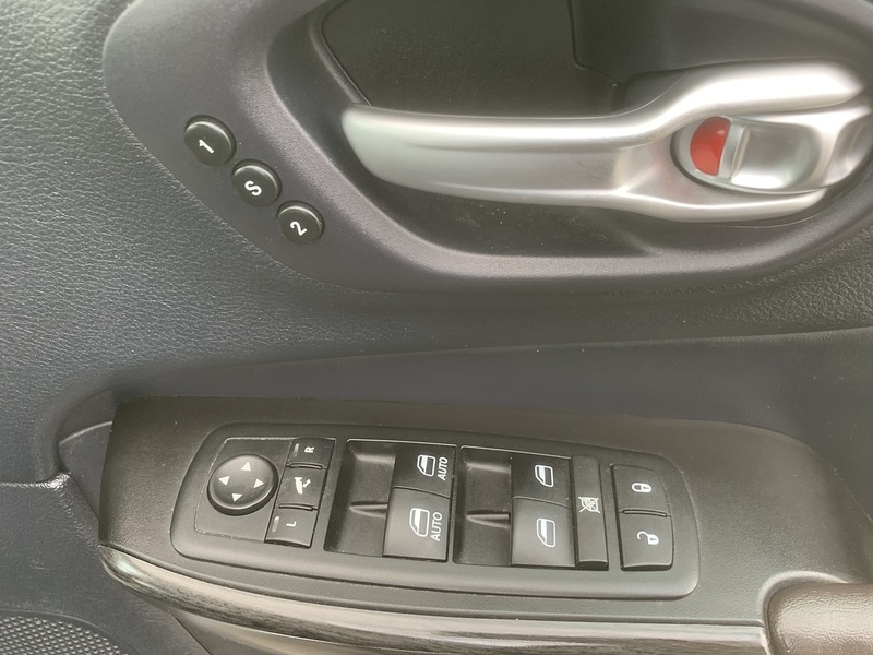 Used Jeep Cherokee 2014 for sale - 77418315: Photo 28