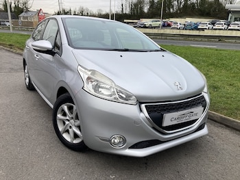 Used Peugeot 208 2015 for sale - 77370315: Photo