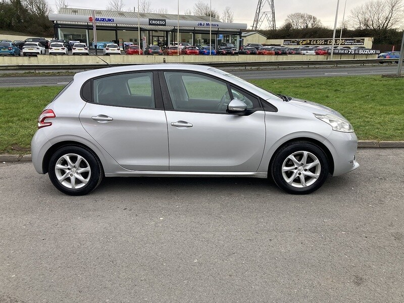 Used Peugeot 208 2015 for sale - 77370315: Photo 7