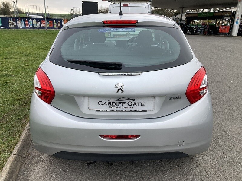 Used Peugeot 208 2015 for sale - 77370315: Photo 9