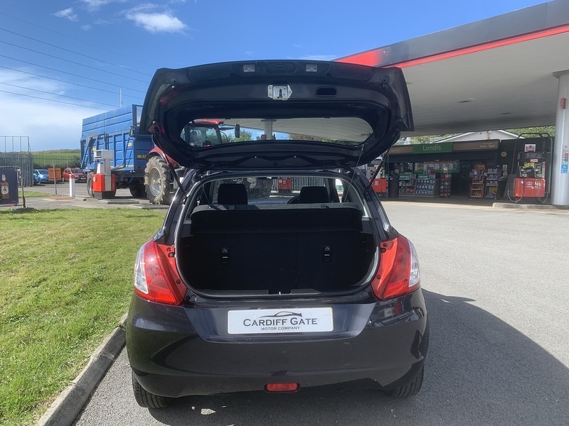 Used Suzuki Swift 2015 for sale - 77367802: Photo 12