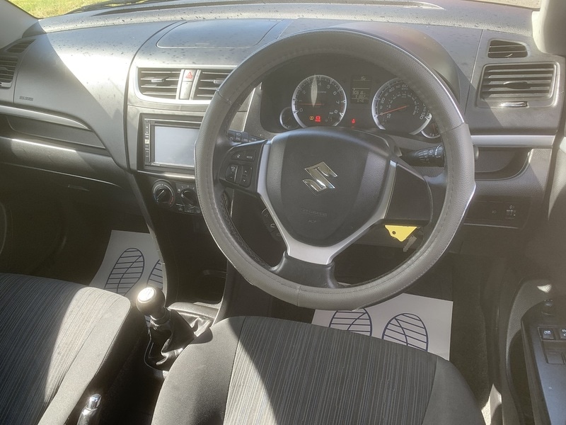 Used Suzuki Swift 2015 for sale - 77367802: Photo 2