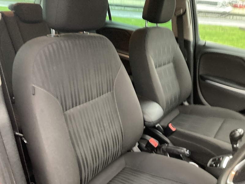 Used Vauxhall Zafira 2015 for sale - 77367794: Photo 3