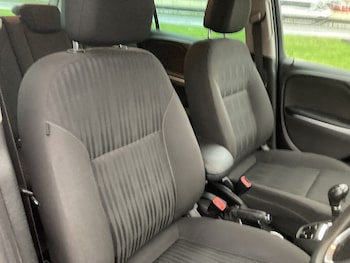 Used Vauxhall Zafira 2015 for sale - 77367794: Photo