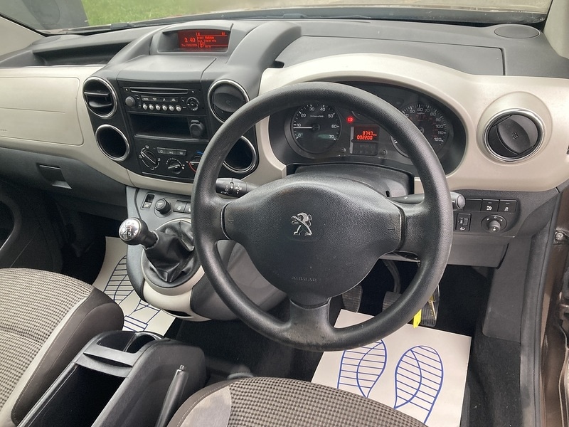 Used Peugeot Partner Tepee 2015 for sale - 77609497: Photo 12