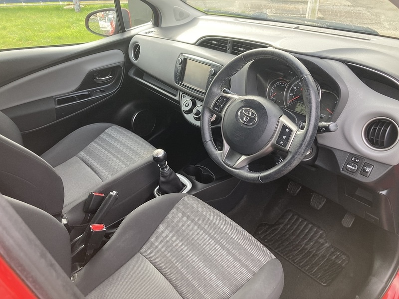 Used Toyota Yaris 2016 for sale - 78045128: Photo 11