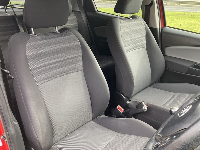 Used Toyota Yaris 2016 for sale - 78045128: Photo 12