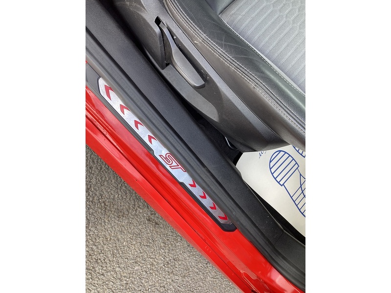 Used Ford Fiesta 2014 for sale - 78031248: Photo 24