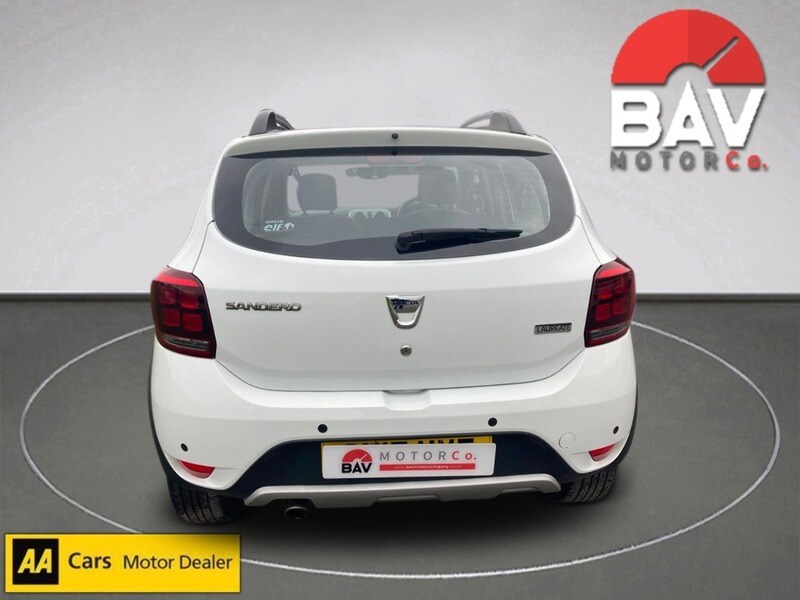 Used Dacia Sandero Stepway 2017 for sale - 77609498: Photo 7