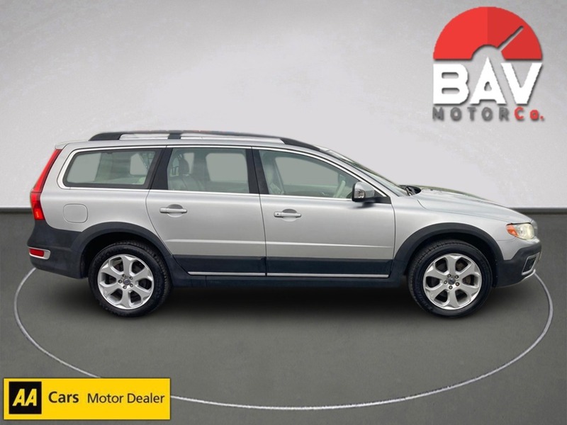 Used Volvo XC70 2011 for sale - 77494348: Photo 5