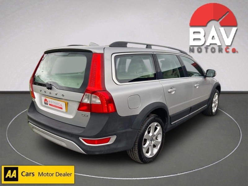 Used Volvo XC70 2011 for sale - 77494348: Photo 6