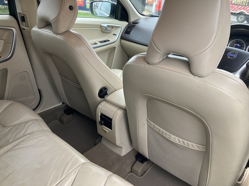 Used Volvo XC60 2010 for sale - 77622003: Photo 15