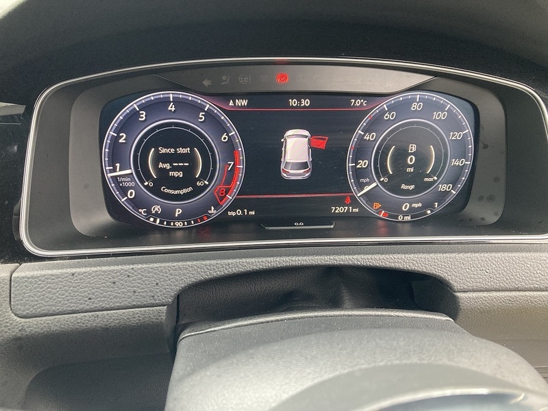 Used Volkswagen Golf 2017 for sale - 77617824: Photo 27