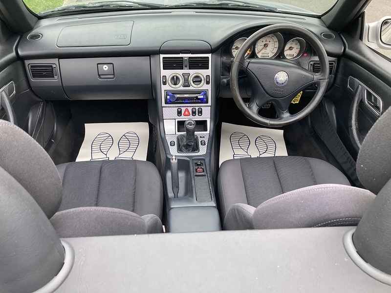 Used Mercedes-Benz SLK 2003 for sale - 77367784: Photo 4