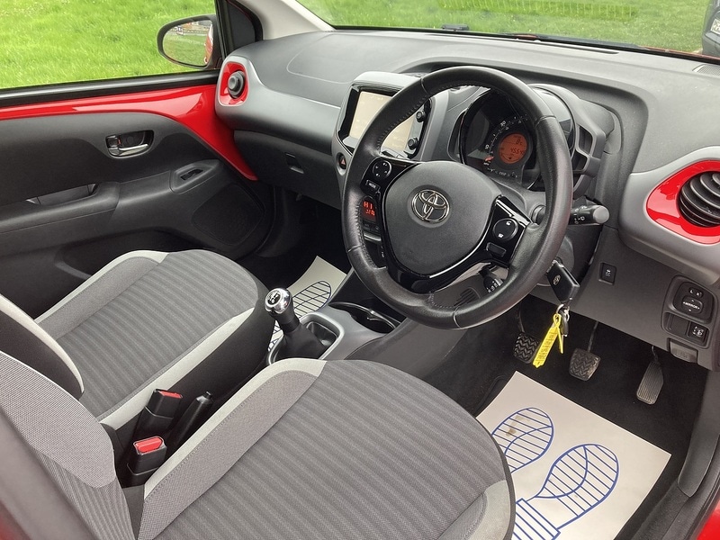 Used Toyota AYGO 2018 for sale - 77906063: Photo 12