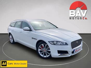 Used Jaguar XF 2018 for sale - 79733537: Photo