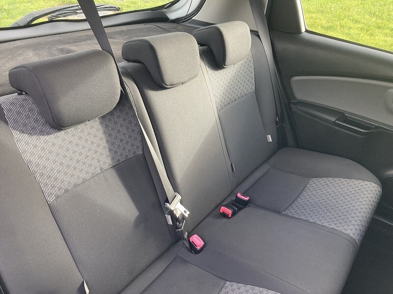 Used Toyota Yaris 2014 for sale - 77465347: Photo 14