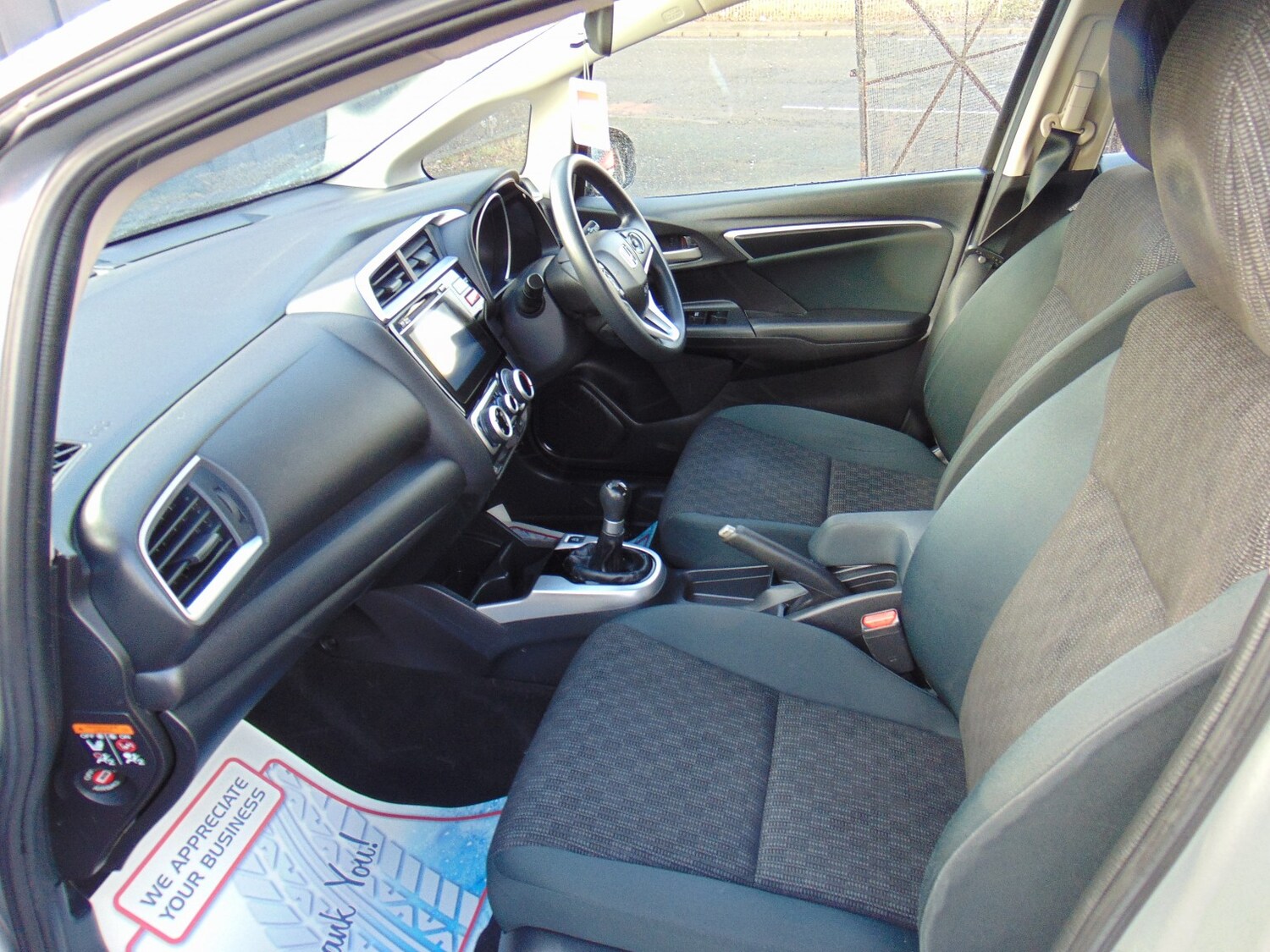 Used Honda Jazz 2015 for sale - 77813144: Photo 16