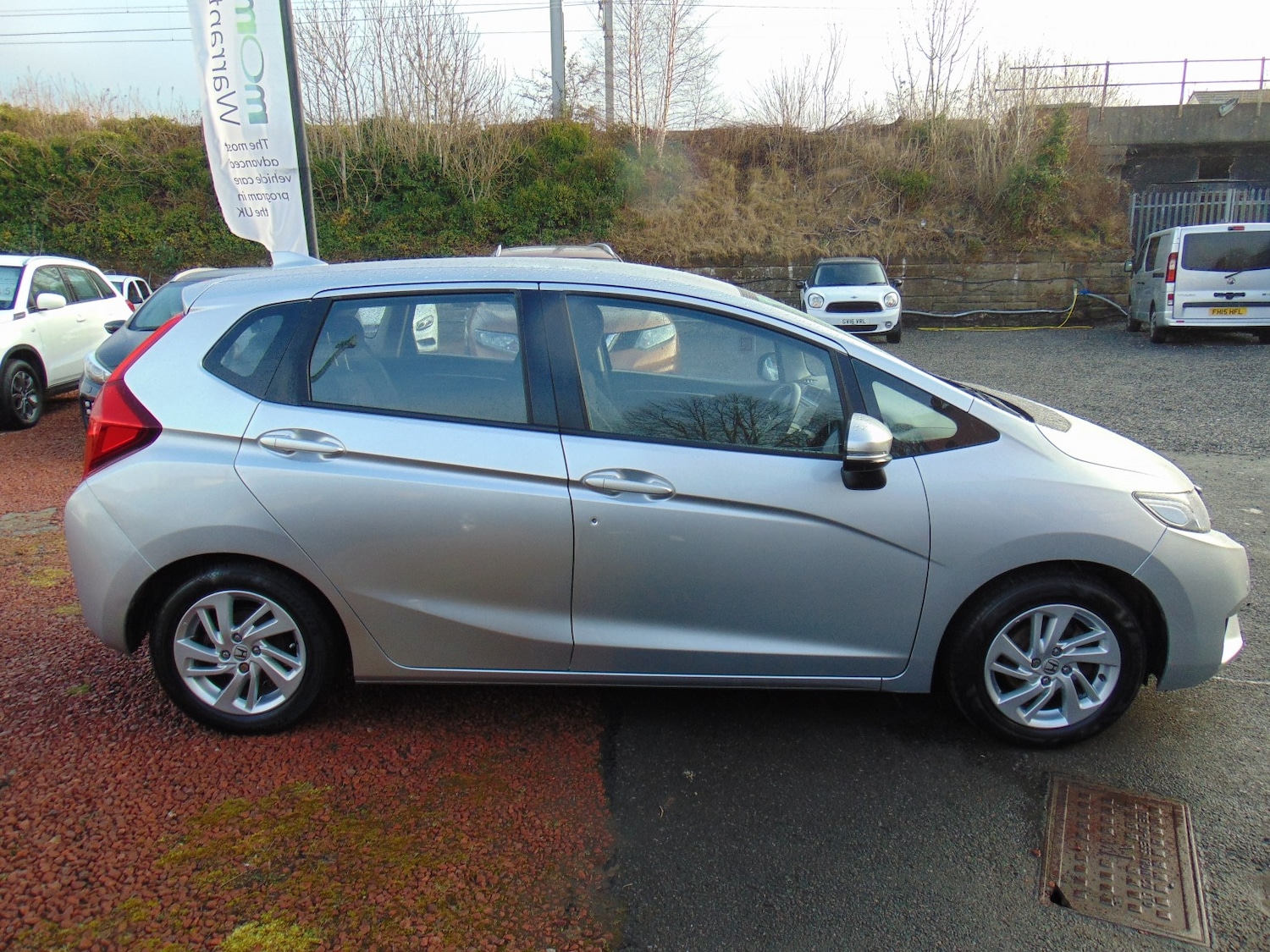 Used Honda Jazz 2015 for sale - 77813144: Photo 2