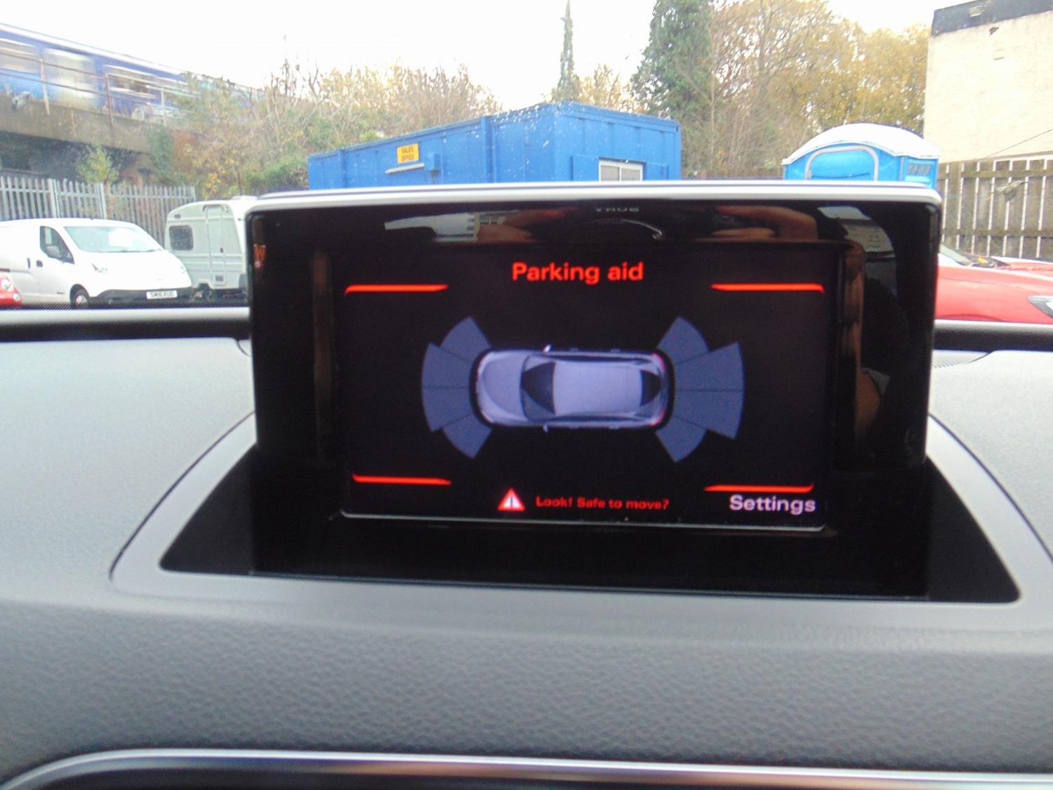 Used Audi Q3 2015 for sale - 76497530: Photo 17