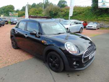2017 - 1.5 5-Door Hatch Cooper D * MOT JULY 2026 * LEZ COMPLIANT * FINANCE AVAILAB
