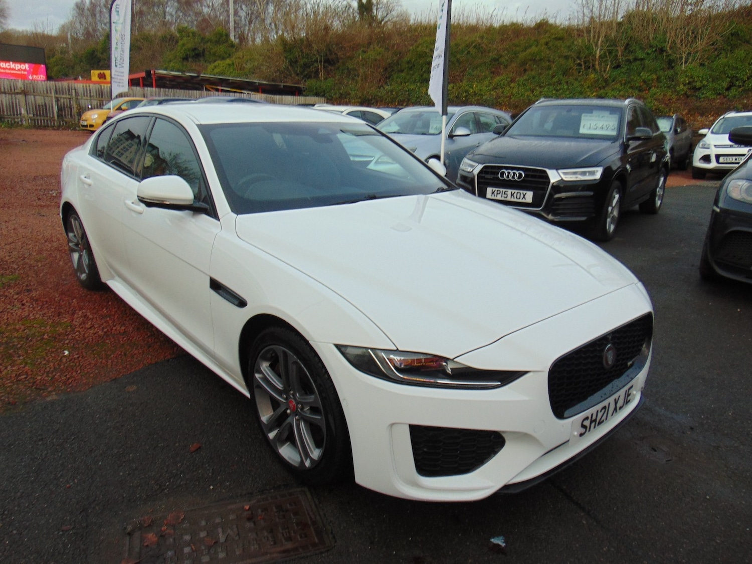 Used Jaguar XE 2021 for sale - 76982756: Photo 3