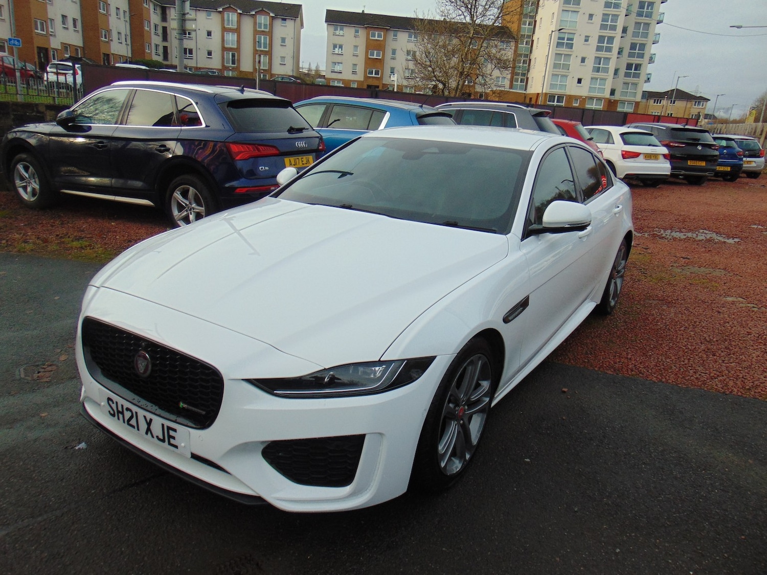Used Jaguar XE 2021 for sale - 76982756: Photo 5